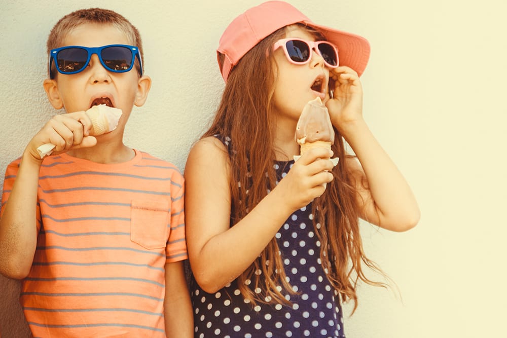 sunglasses party favors kids eating gelato